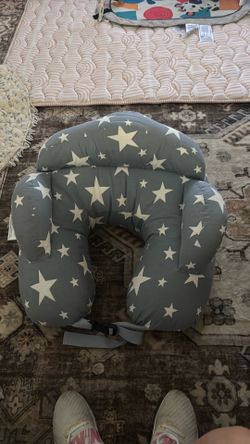 Nursing pillow