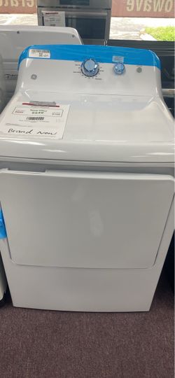 Samsung 7.4 cu. ft. Vented Smart Electric Dryer with Steam Sanitize Plus in White