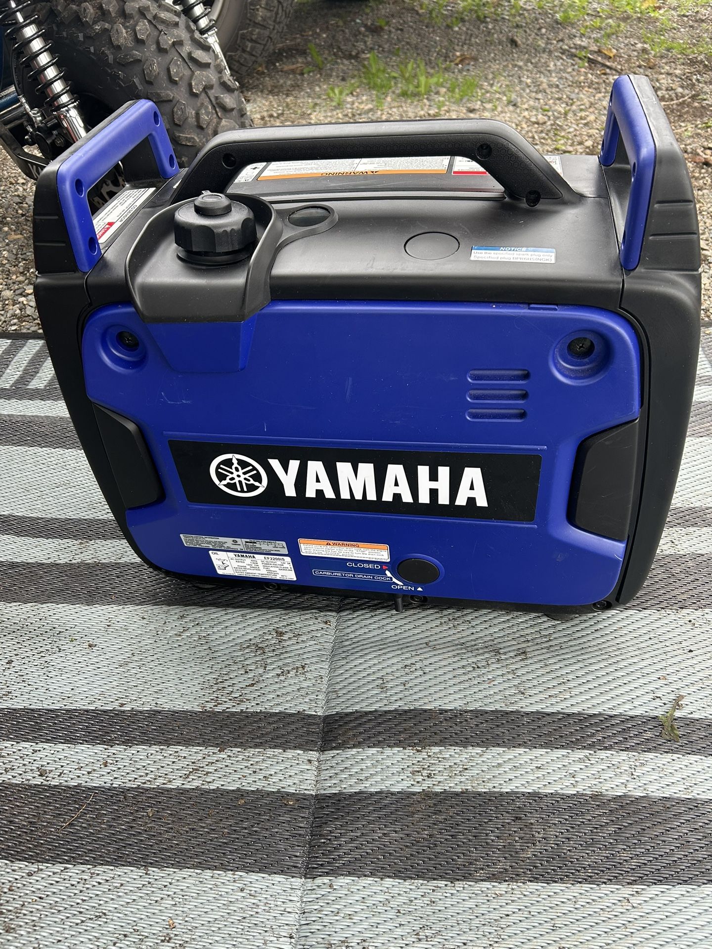 Yamaha EF 2200 is Inverter Quiet Generater
