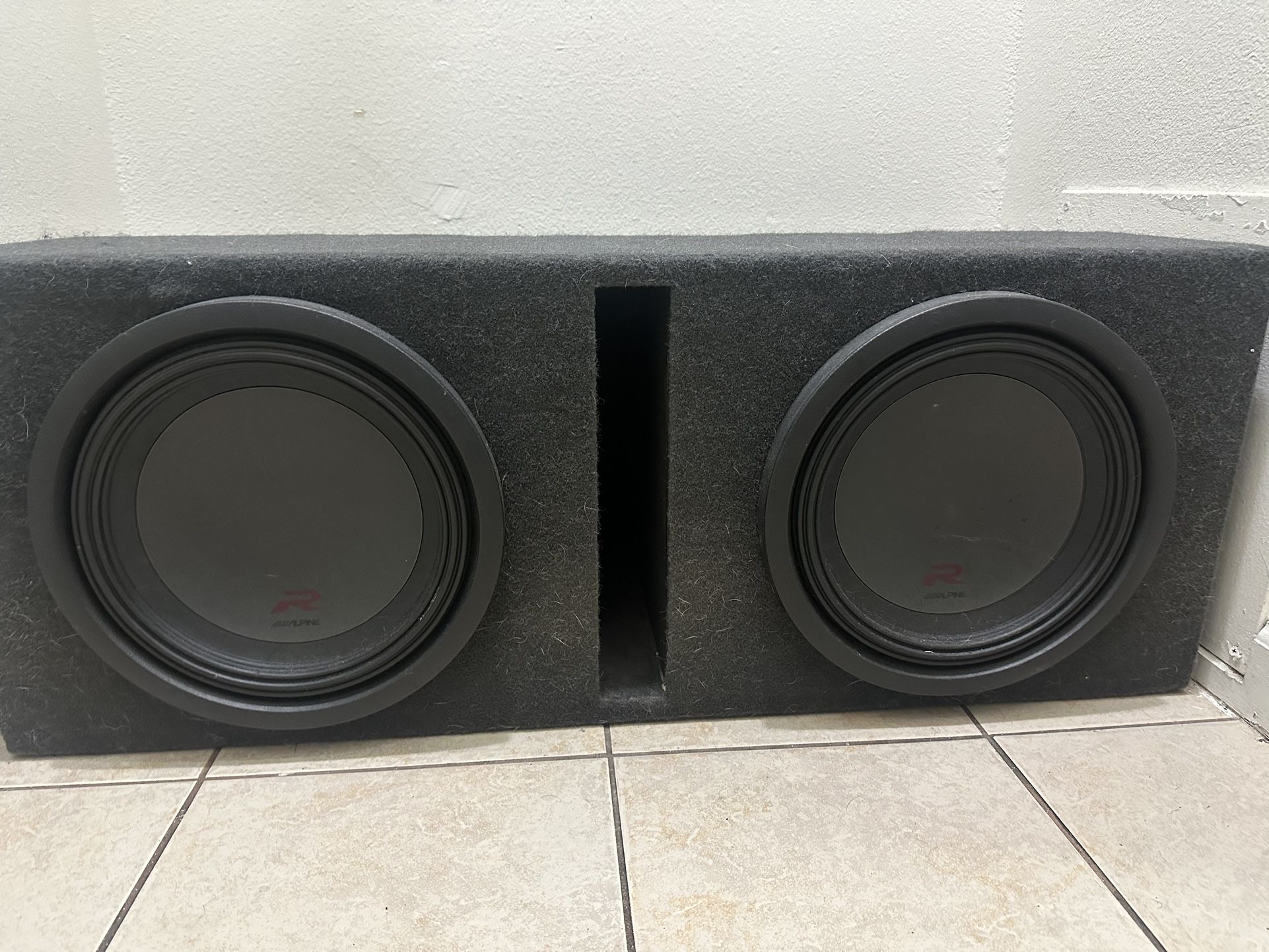Alpine R2-W12D2 Sealed Dual Enclosure- Bundle