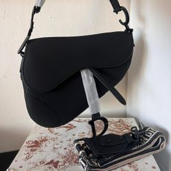 Saddle UItra Matte shoulder bag  / Luxury Designer Bags / Purse / Belt / Wallet For Man / Cartera De Disenador  / Louis / GG /  CD 