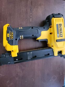 DEWALT