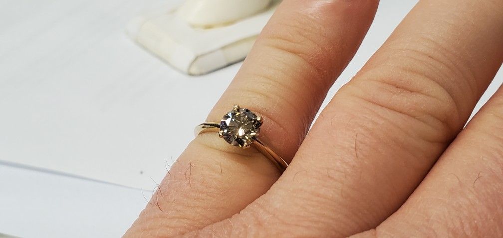 Genuine Diamond 1carat Round In 14kt Gold Ring 