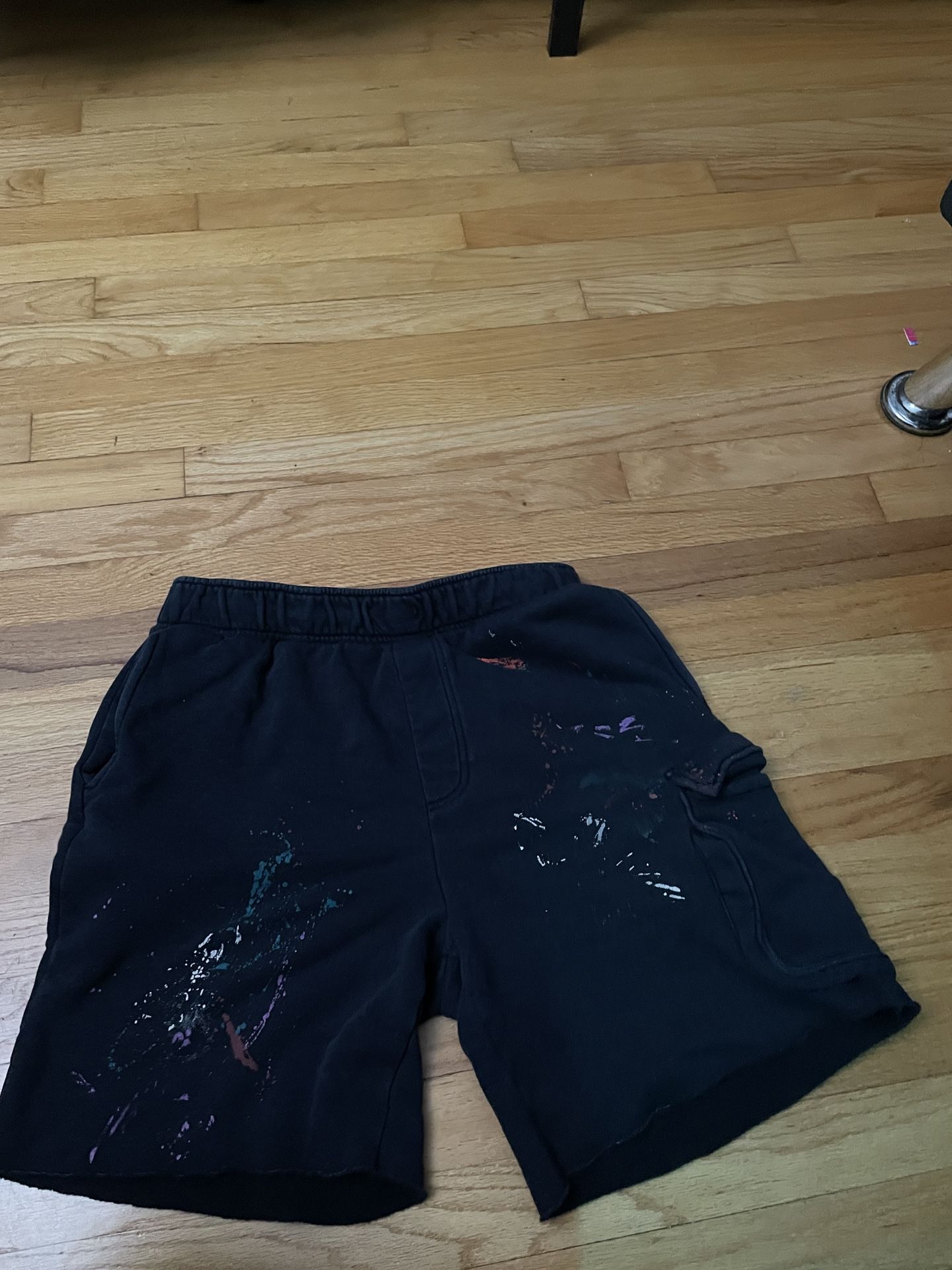 Shorts Paint