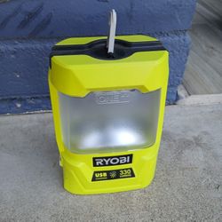 LAMP RYOBI 18V TOOL ONLY 