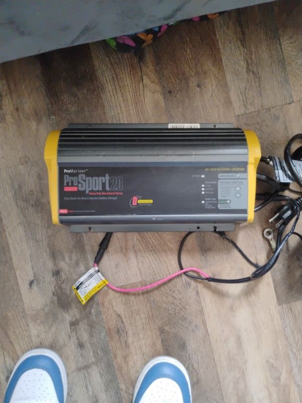 Promariner Prosport20 Heavy Duty Recreational Series Dual Bank On Board Marine Battery Charger
