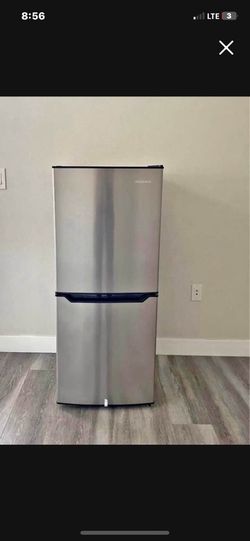 Refrigerator mini 4 1/2 feet tall