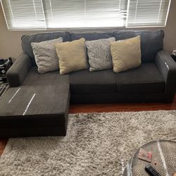 Couch With Chaise 