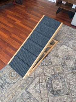 Folding Wooden Carpeted Pet Ramp 5 Height Levels