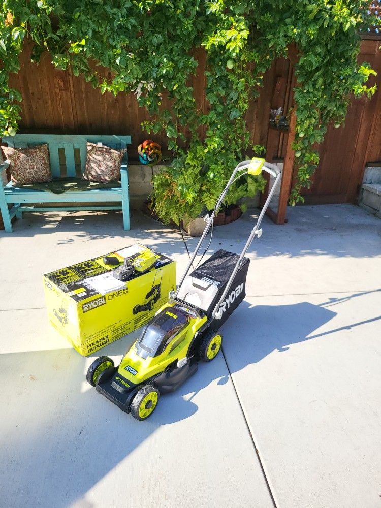 Ryobi ONE+ 18V 13 in. Cordless Battery Walk Behind Push Lawn Mower with 4.0 Ah Battery and Charger.(Open box never used)