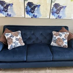 Couch And 2 Chairs 