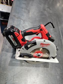 Milwaukee 18m brushless circular saw