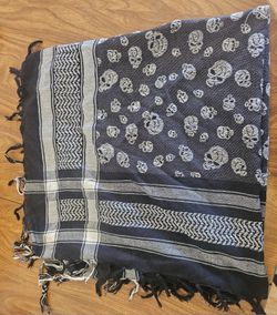Skull Outdoor Arab Keffiyeh Shemagh Scarf 