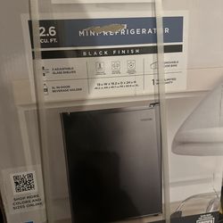 Mini fridge