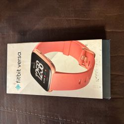 Fitbit Versa Smartwatch in Box