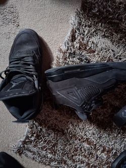 Used retro Jordan 4