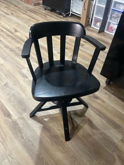 Desk chair wooden