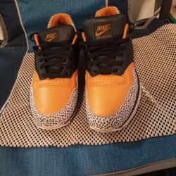 Nike Safari Dead Stock