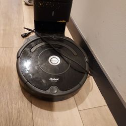 IROBOT ROOMBA