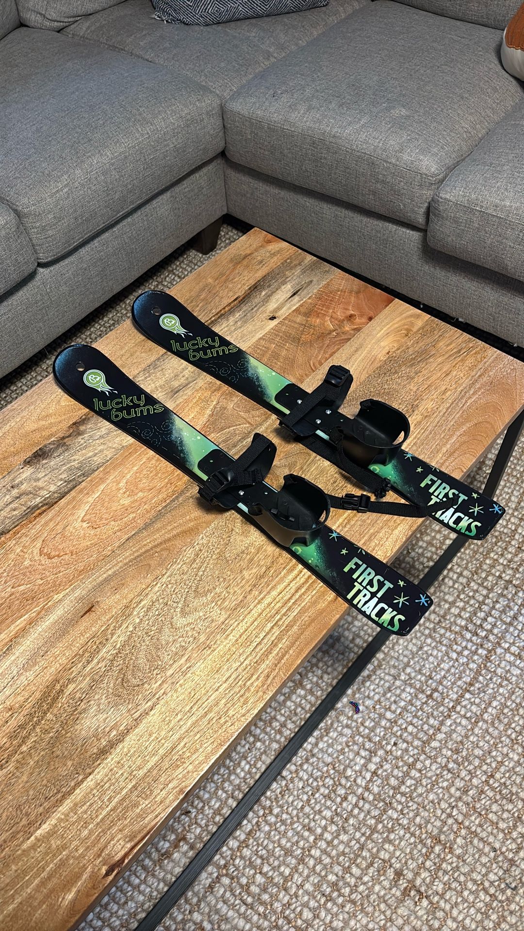 Lucky Bums Beginner Kids Skis
