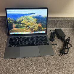 MacBook Air 13.3in 2019 i5 Laptop 8gb Ram 256Gb SSD W/Lifetime Office