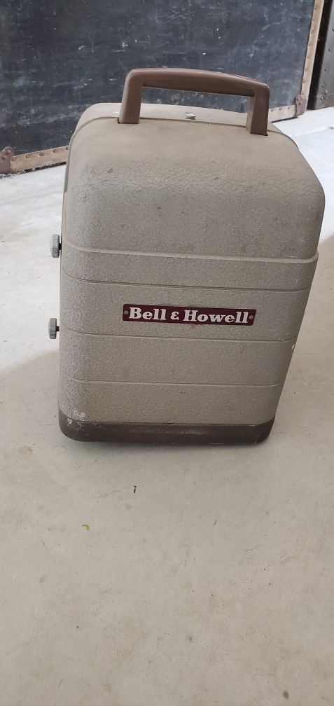 Bell And Howell 8 M M Projector