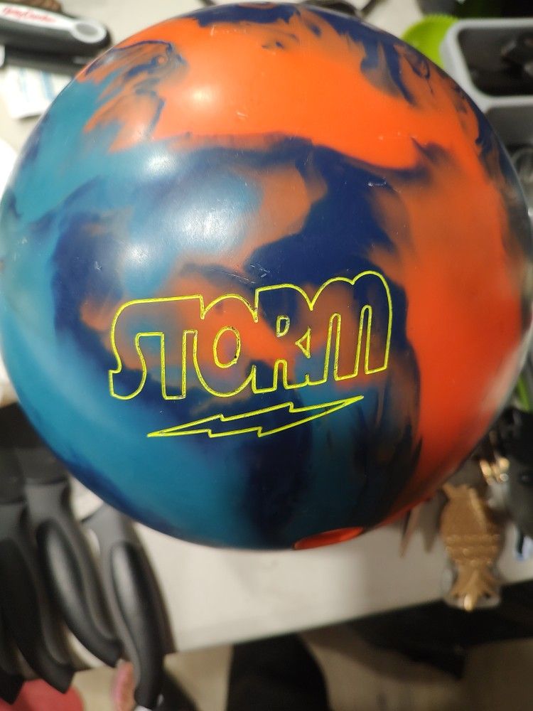 15" Storm Sure Lock Bowling Ball