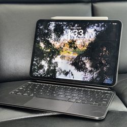 iPad M4 