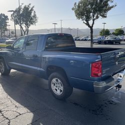 2006 Dodge Dakota