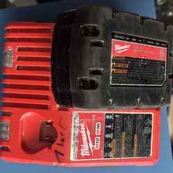 Milwaukee Battery 5.0 With Charger 