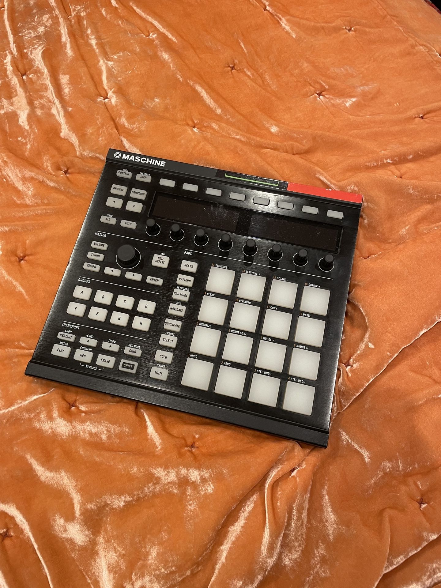 Native Instruments MASCHINE mk2 コントローラー｜Native Instruments