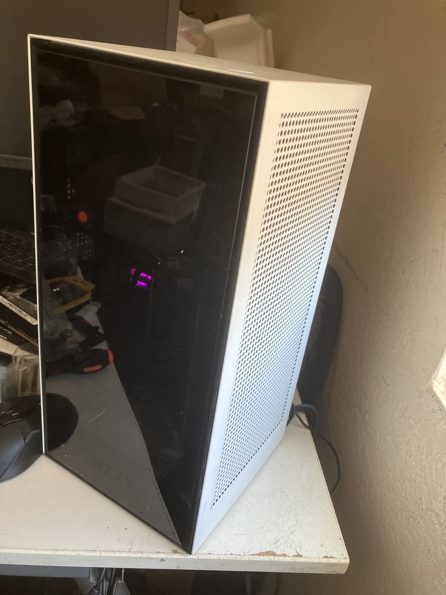 NZXT H1 Gaming PC - AMD Ryzen™ 7 5700G/16GB DDR4/GeForce RTX 3060/WIFI/Bluetooth