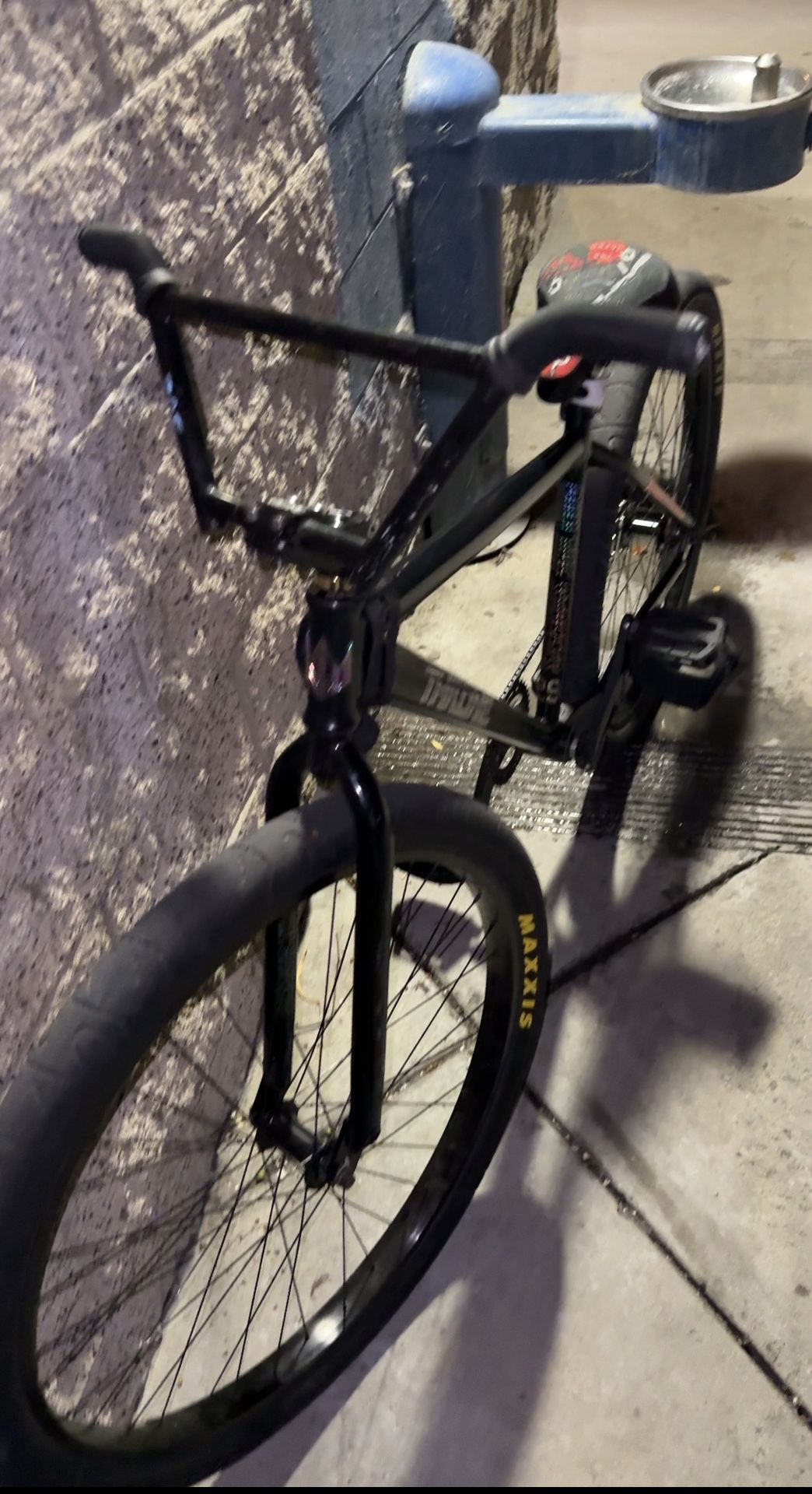 Throne 29er Black Oil 