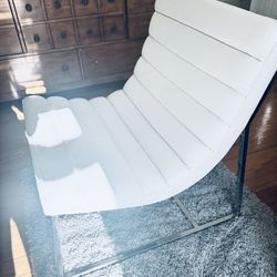 Stunning White Lounge Chair