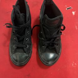 Converse Size  4 