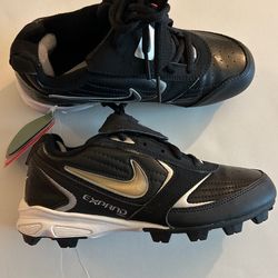 Nike Keystone Pro Low ( BG)   Size 2Y👉🏼Best offer 