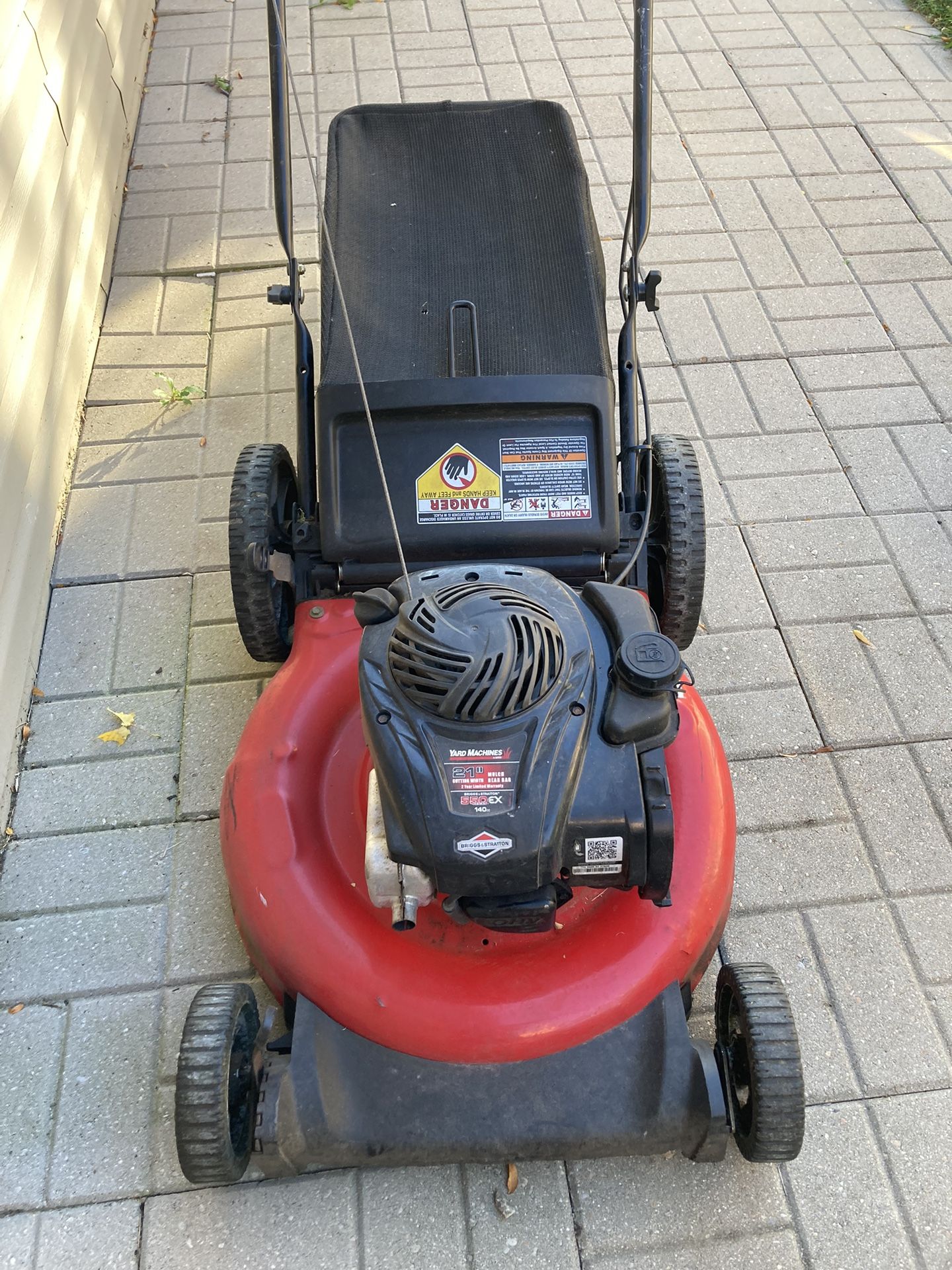 Lawnmower With Bag