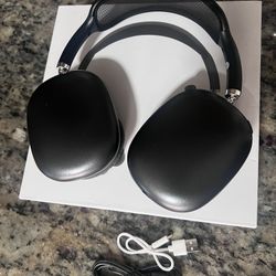 (Priced  Negotiable) Air Pod Max 