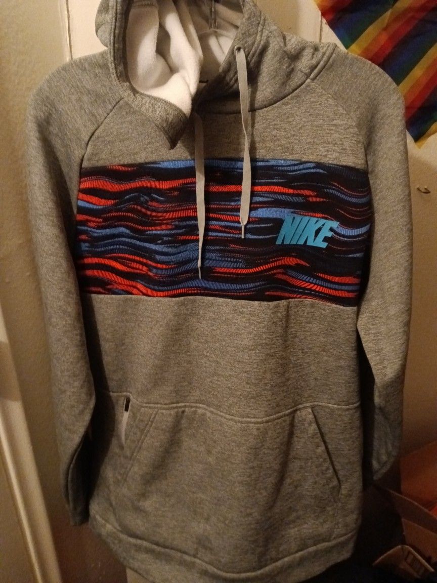 Nike Sweater