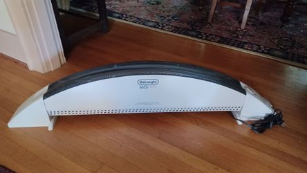 DeLonghi Portable Electric Baseboard Heater