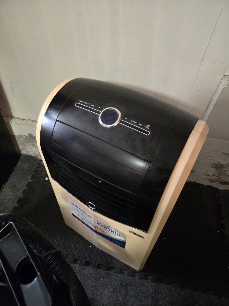 100 Obo Standing Air Conditioner And Dehumidifier 