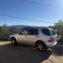 Solid And Safe For Sale 2000 MLB 320 