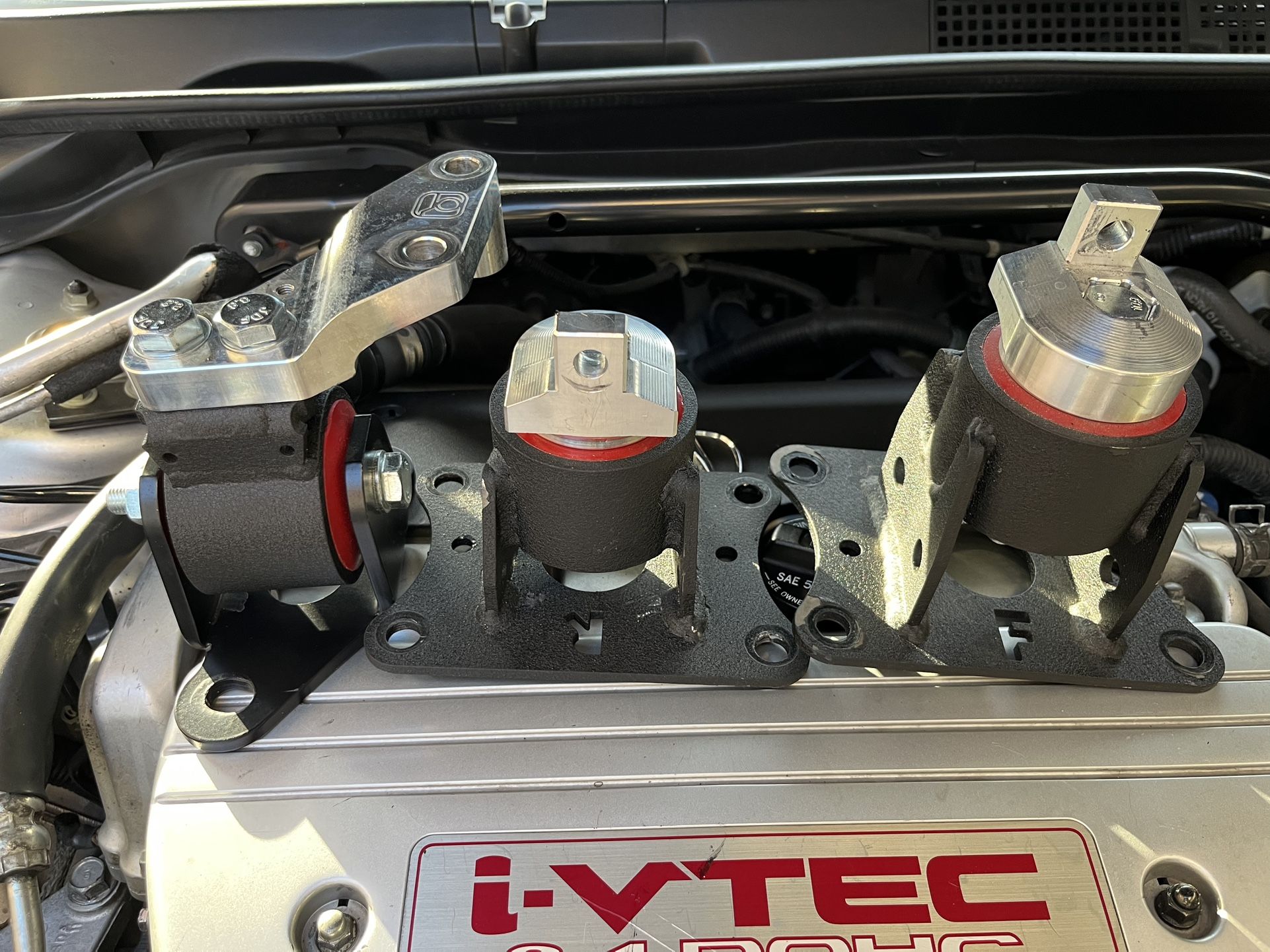 04-08 TSX Innovative 60A Motor Mounts