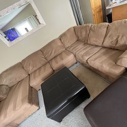 Sectional W/ Ottoman 