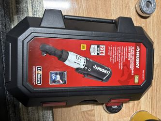 Husky 12 Volt Ratchet 
