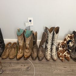 Boots Size 9