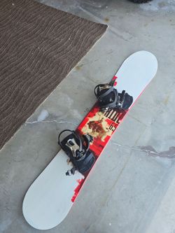 Snowboard and bindings
