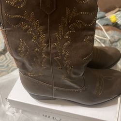 Size 4 Kids Cowgirl/cowboy Boots
