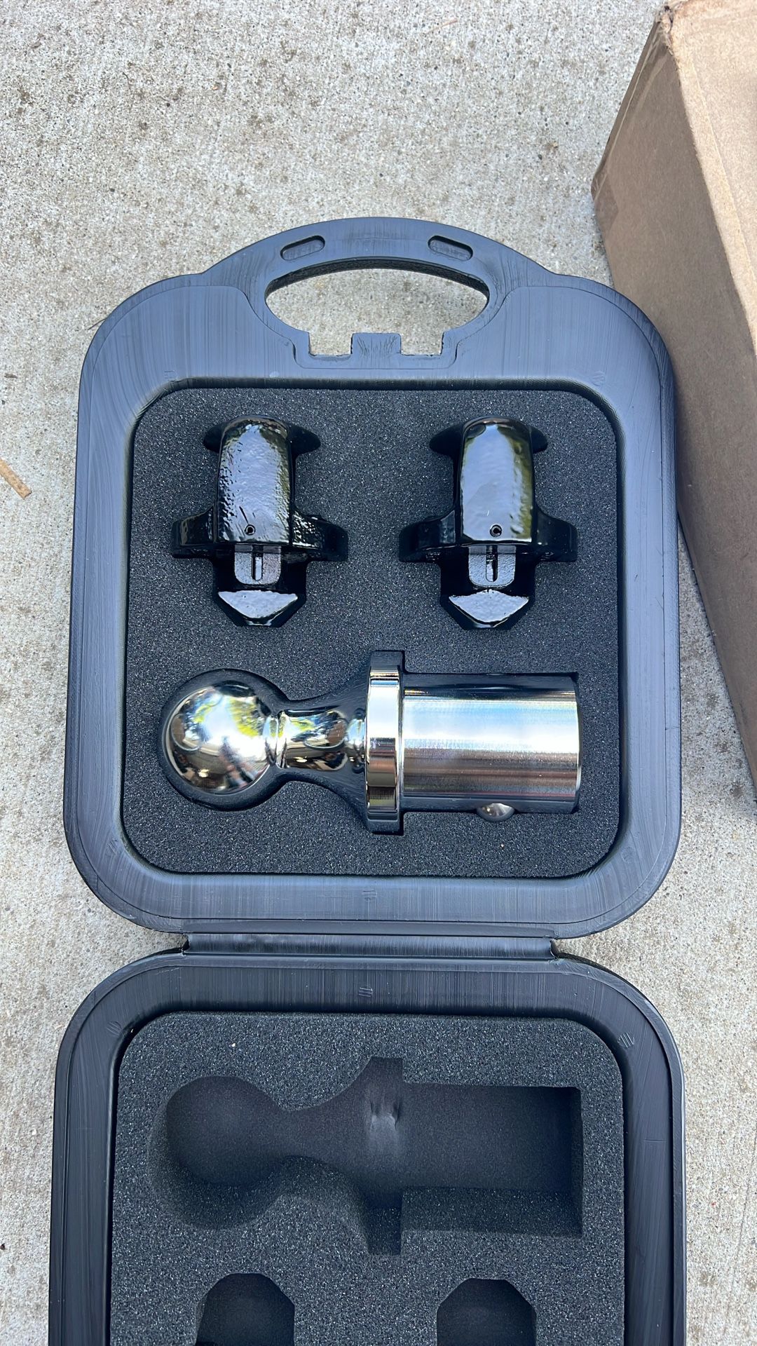 Ford OEM Gooseneck Hitch Kit – 27.5K (Super Duty)