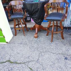 2 Bar Stools & Table ( Eagle Claw)